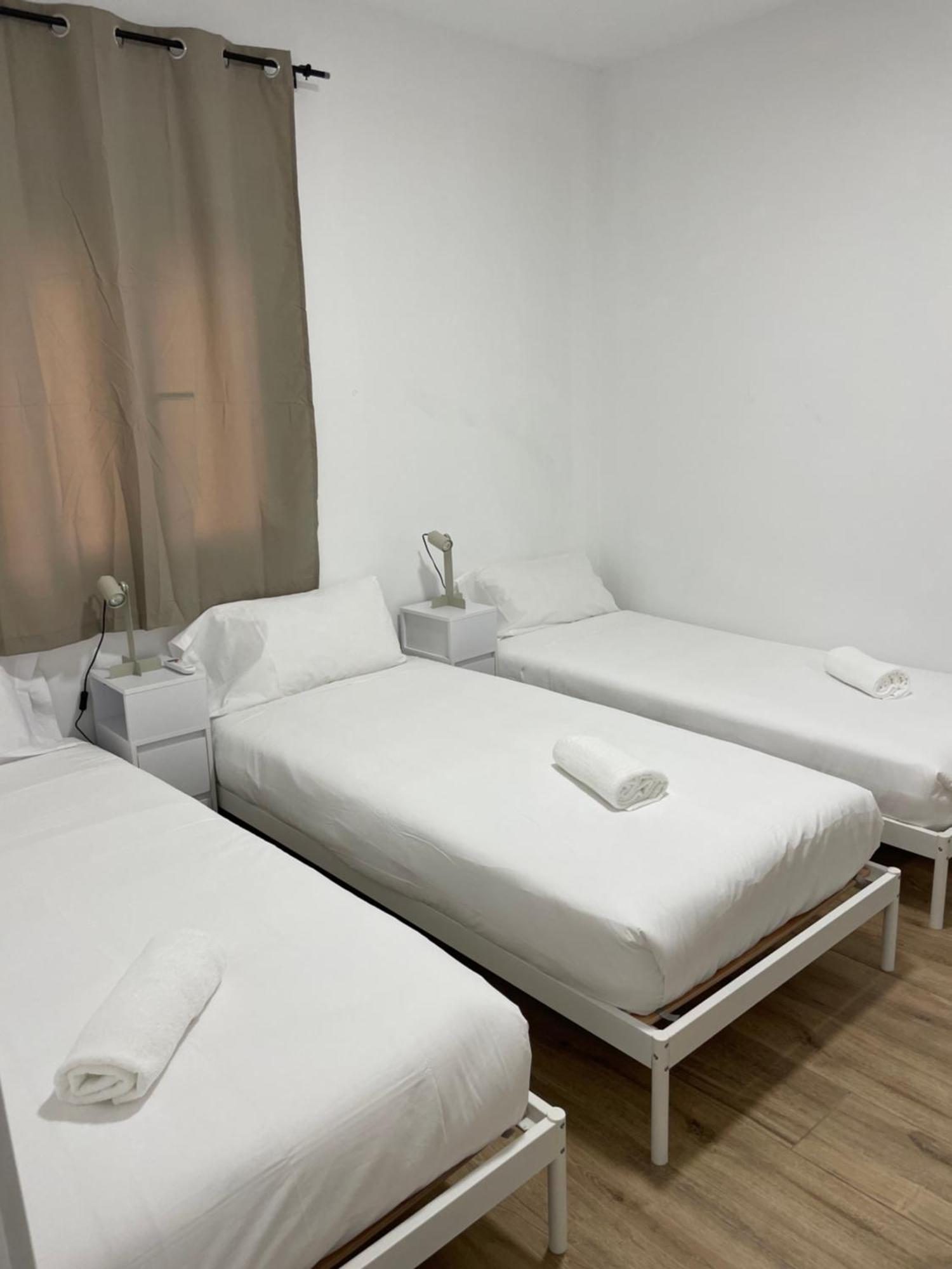 Apartamentos Tarradellas Sants Estacio Barselona Dış mekan fotoğraf