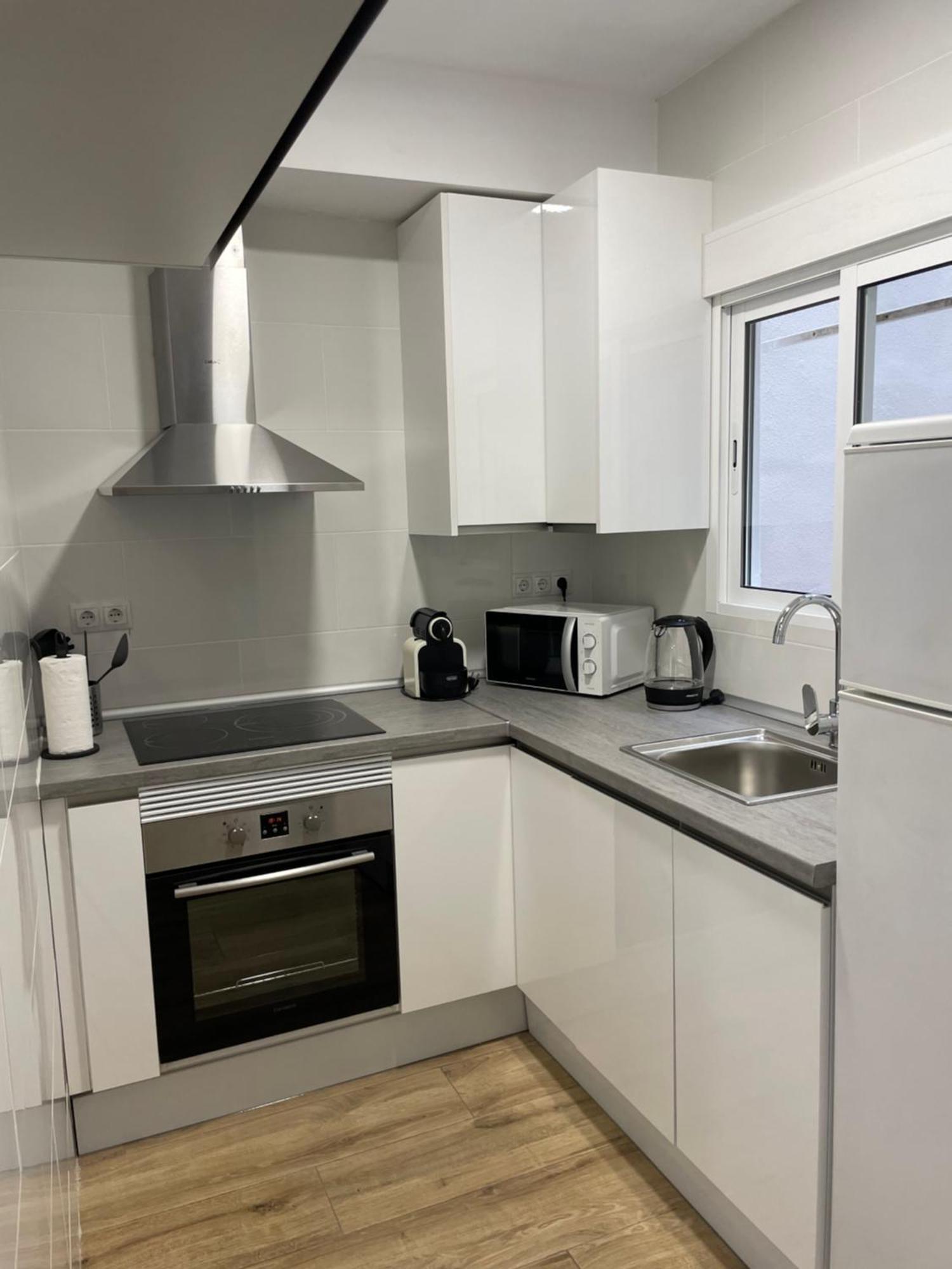 Apartamentos Tarradellas Sants Estacio Barselona Dış mekan fotoğraf
