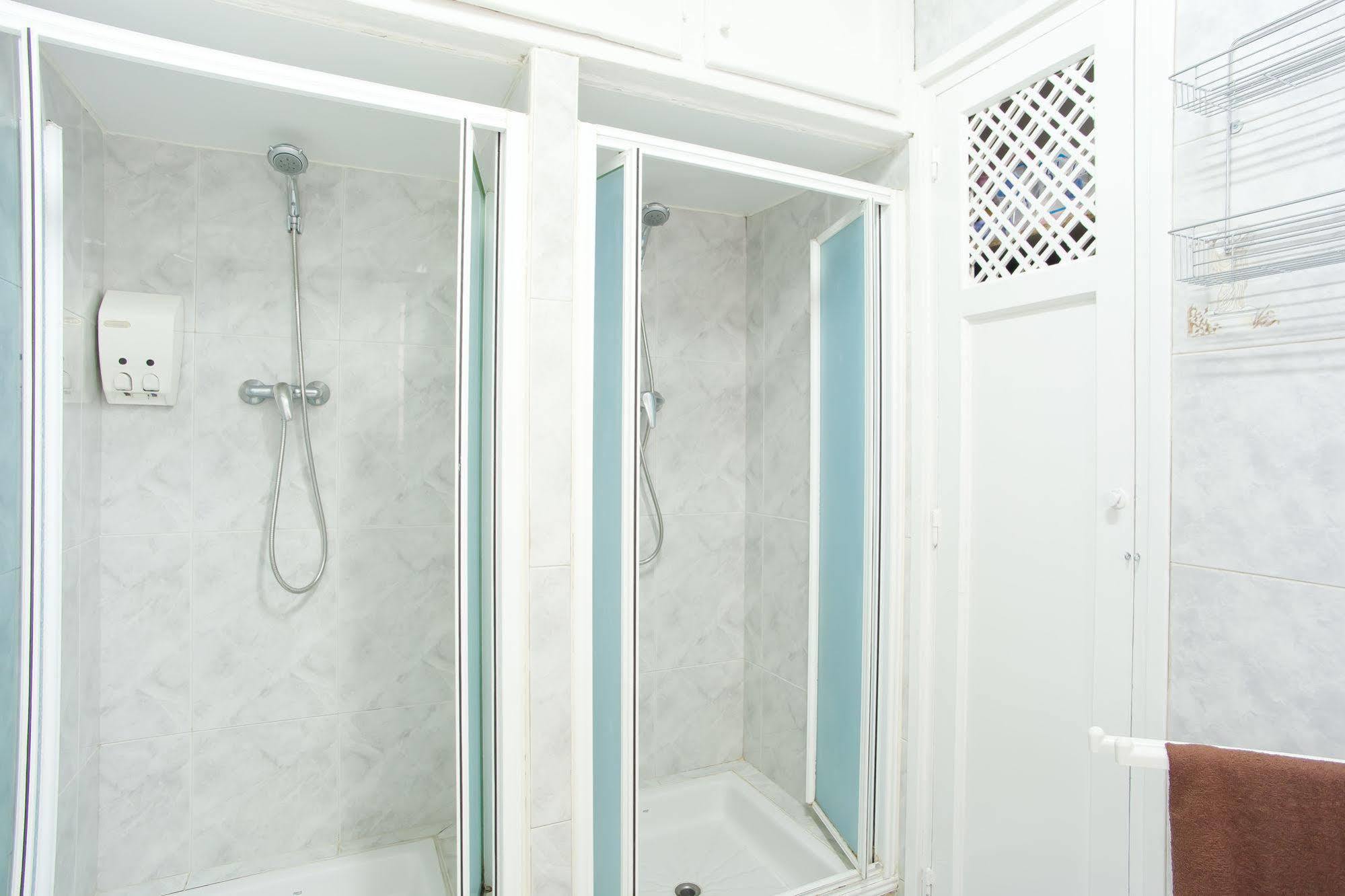 Apartamentos Tarradellas Sants Estacio Barselona Dış mekan fotoğraf