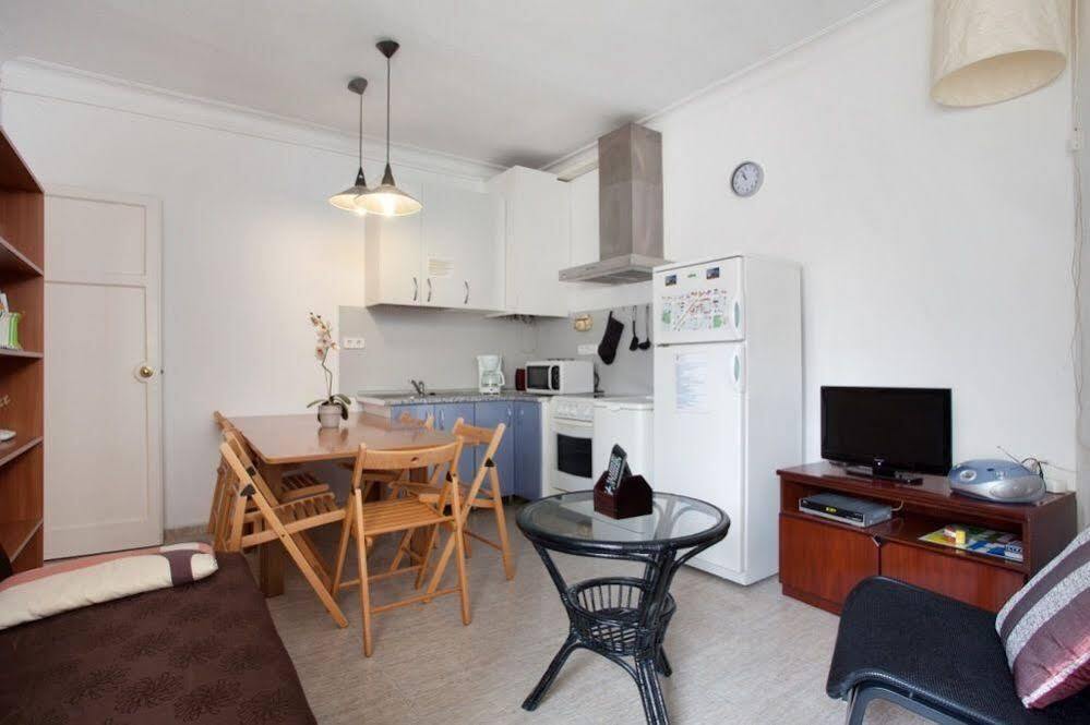 Apartamentos Tarradellas Sants Estacio Barselona Dış mekan fotoğraf