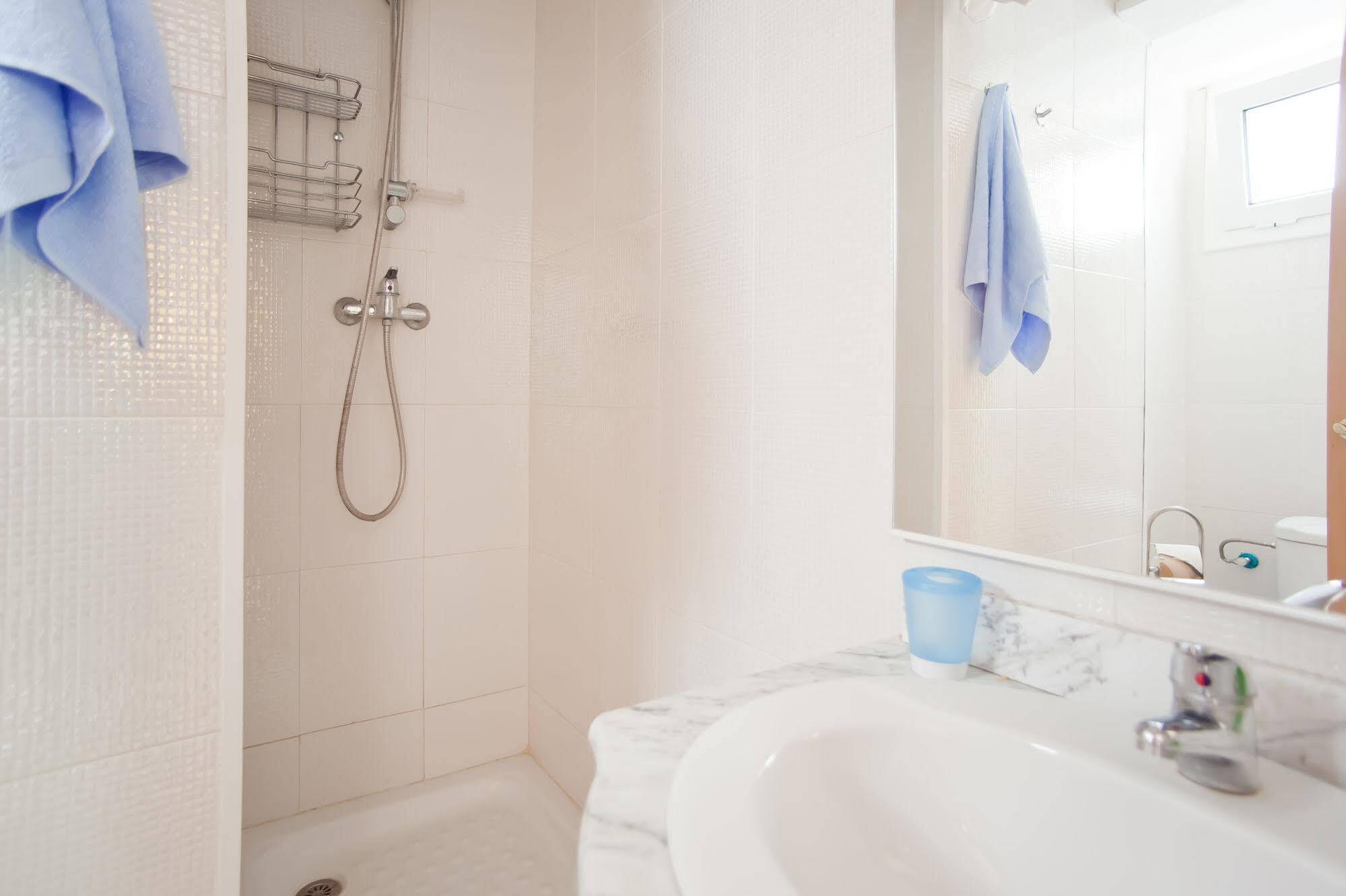 Apartamentos Tarradellas Sants Estacio Barselona Dış mekan fotoğraf
